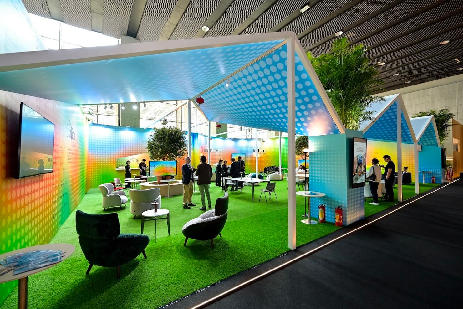 "THE ITALIAN LOUNGE" AU CIFF GUANGZHOU 2026 : UNE PLATEFORME EN CONSTANTE ÉVOLUTION, TRAIT D'UNION ENTRE DESIGN, BUSINESS ET MARCHÉS INTERNATIONAUX - Image 3